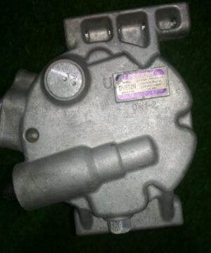 AC compressor of I20 model 2011 petrol - Image 2