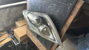 headlight of rexton 2015 - Image 2